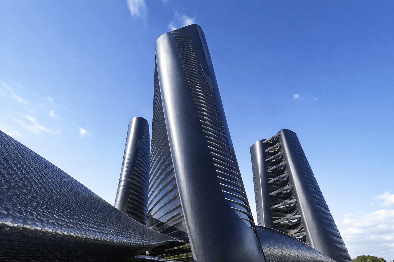 HERO’S SQUARE – TRANSIT HUB